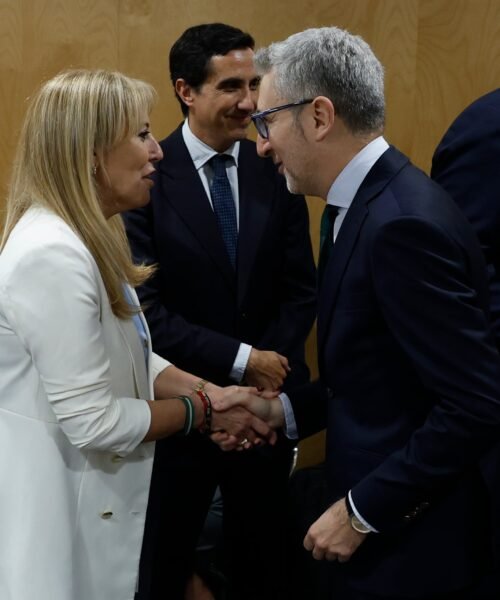 Hacienda ofrece a las comunidades un déficit del 0,1% y recursos récord para el próximo año