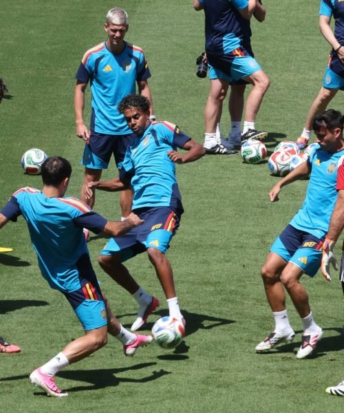 España se asoma a territorio esquivo: busca contra Bélgica su segunda semifinal
