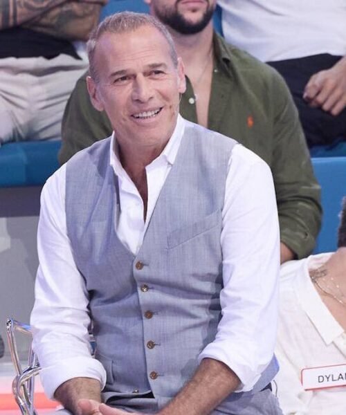 Telecinco cancela ‘Amor… o lo que surja’, el programa de citas presentado por Carlos Lozano, por su baja audiencia