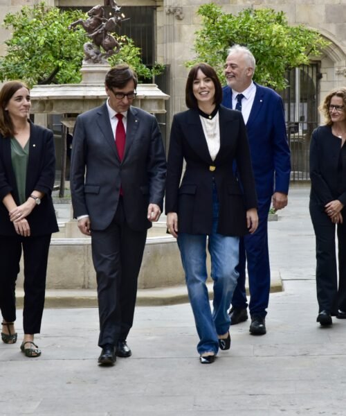 Las comunidades del PP alegan la crisis de los incendios para dejar en suspenso los fondos para pagar a 3.400 profesores universitarios