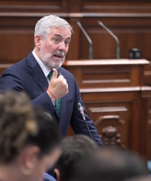 Clavijo pide unidación de los servicios públicos en Canarias