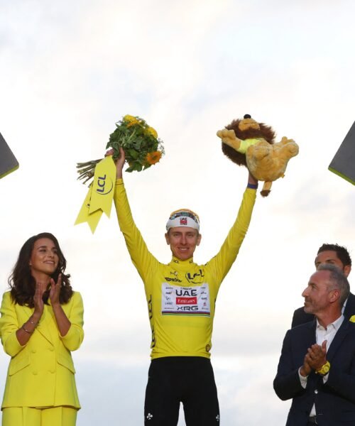 Tadej Pogacar entra en el olimpo del Tour de Francia al ganarlo por quinta vez