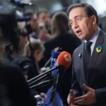 La Moncloa y París exigen a Rajoy rectificar un artículo “racista” que critica hasta la ultraderecha francesa