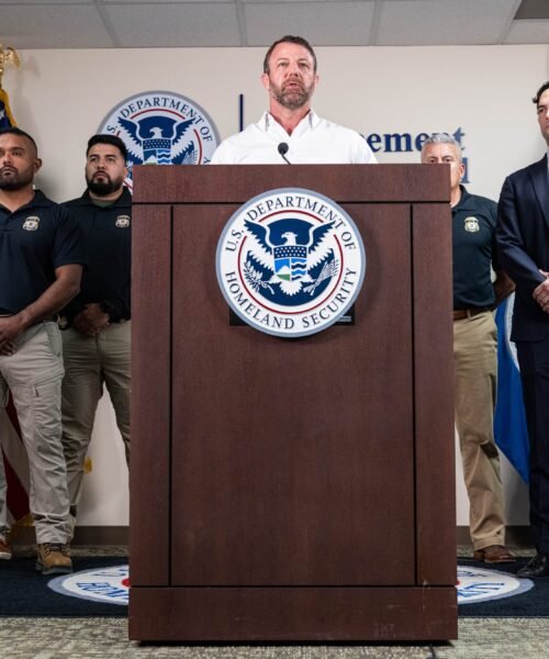 Los hombres de Mullin: los guardianes que ejecutan la campaña contra la inmigración en Estados Unidos