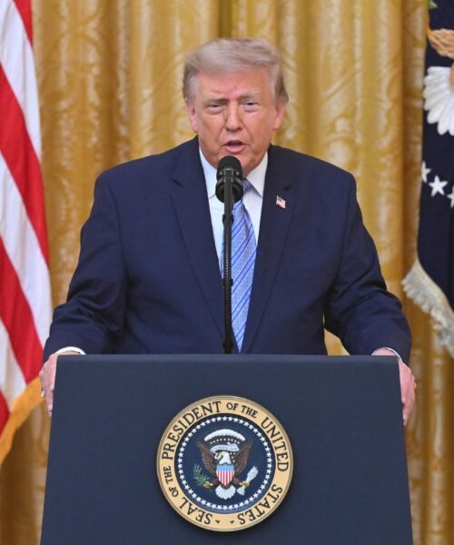 Trump resucita en un discurso a la nación el bulo del fraude electoral de 2020 y exagera la influencia de China en su derrota