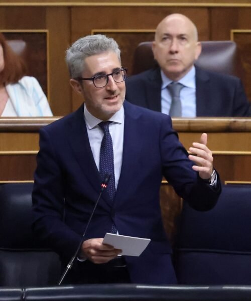 Hacienda impulsa medidas económicas sin respaldo parlamentario con la vista puesta en el ciclo electoral