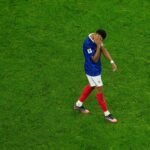 Deschamps se despide de la selección francesa con un solo remate de Mbappé