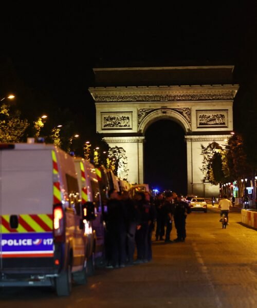 Francia sale a la calle para celebrar la victoria contra Marruecos