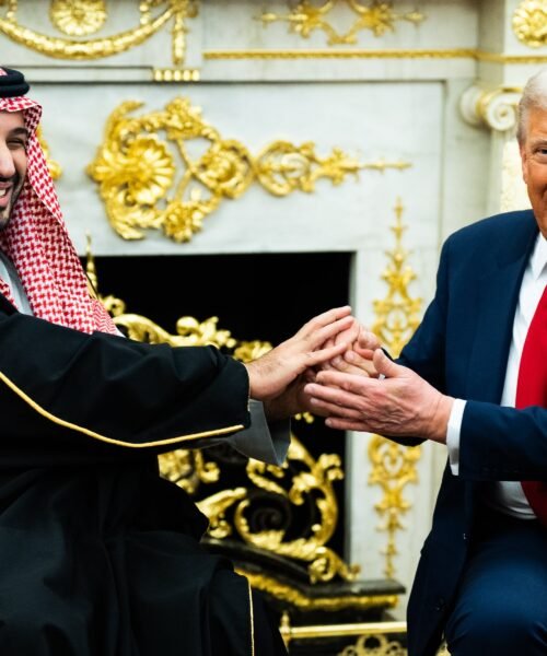 Trump autoriza un pacto nuclear que permitirá a Arabia Saudí enriquecer uranio