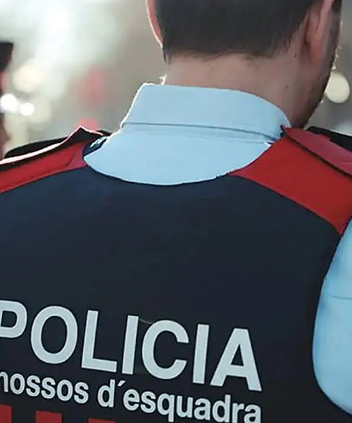 Mossos, Policía Nacional y Urbana desalojan un asentamiento en Montjuic