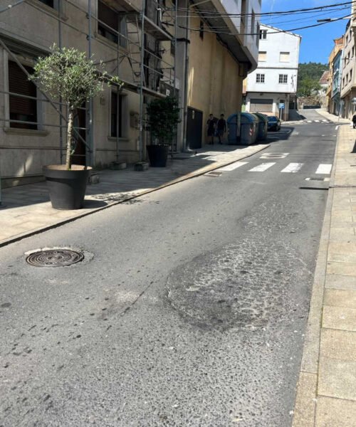 O BNG de Ribeira propón a renovación da rúa Barreira para mellorar a seguridade viaria e peonil
