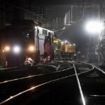 Las vibraciones en tres edificios del barrio de Trinidad Vieja de Barcelona por las obras del tren obligan a evacuar los vecinos