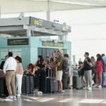 Un fallo eléctrico de la torre de control en el aeropuerto de Barcelona provoca 10 desvíos en vuelos
