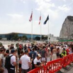 Los más de 10.000 trabajadores españoles en Gibraltar, obligados ahora a regresar a España al menos una vez a la semana