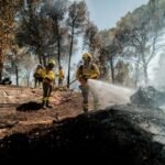 El incendio de Niebla devuelve a Berrocal (Huelva) a la pesadilla de 2004: «Somos un pueblo muerto, como nuestra tierra»