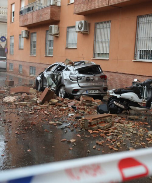 Un fuerte terremoto de magnitud 5 sacude Granada de madrugada y causa daños materiales
