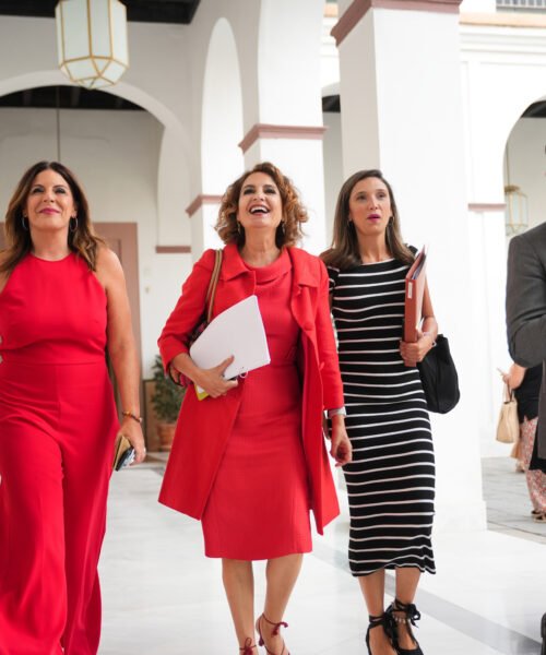 El nuevo ciclo electoral arranca con un PSOE sin pulso y los cuadros parapetados en los cargos municipales: «Esto sólo lo salvan nuestros alcaldes»
