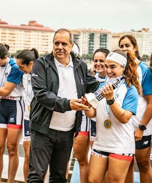 Cabo da Cruz e Salgado-Perillo triunfan no dobre aniversario do Trofeo Teresa Herrera de Traiñeiras
