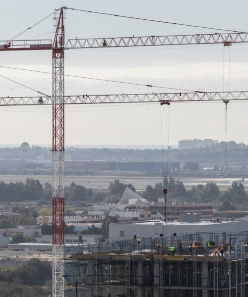 Los municipios apenas invirtieron el 8% de su millonario superávit el año pasado