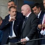 La UEFA sostiene su posición contra Infantino mientras que la Conmebol lo apoya