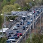 La DGT lanza un aviso por el eclipse: 1,5 millones de desplazamientos y nada de parar en el arcén