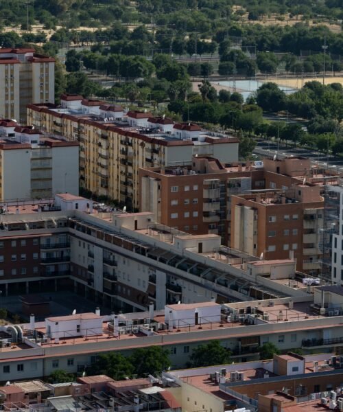 La firma de hipotecas repunta en junio y acaba el primer semestre con la cifra más elevada en 16 años
