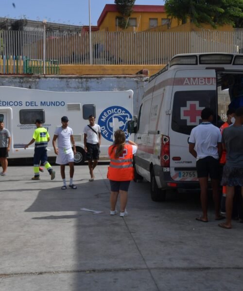 Ceuta recibirá 25.000 dosis de vacunas para prevenir enfermedades infecciosas tras la llegada de miles de inmigrantes