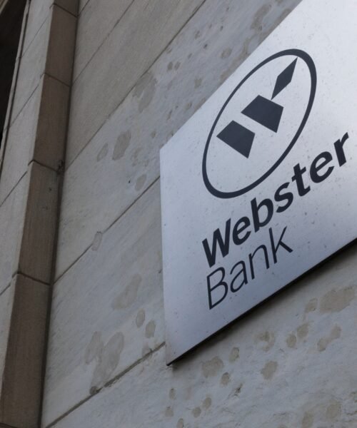 El Santander gira hacia la banca tradicional en EE UU y añade 60.000 millones en depósitos con Webster