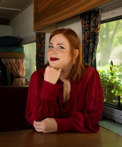 Elísabet Benavent: “Escribo entretenimiento y me enorgullezco de ello”
