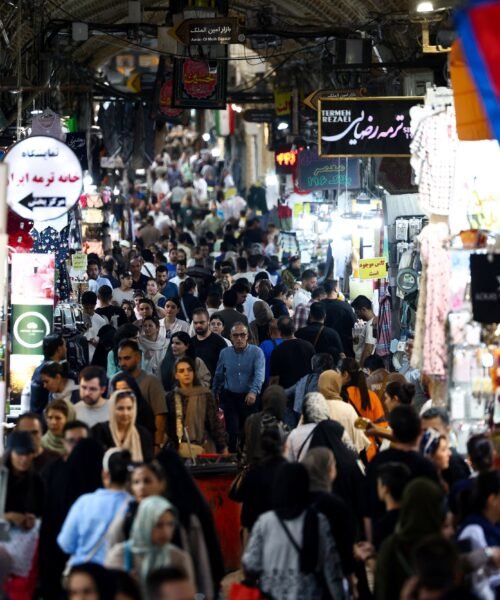 Medio año de guerra después, Estados Unidos sigue sin estrangular la economía de Irán