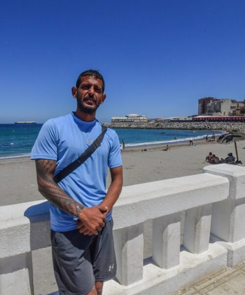 El asilo que no llega a Ceuta: “Soy palestino, crucé a nado y no me dicen nada de mi solicitud”