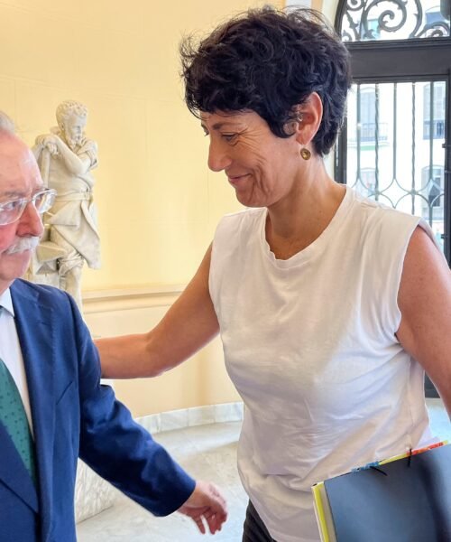 La Moncloa y Ceuta pactan espacios para encarrilar la crisis humanitaria en medio de una gran tensión política