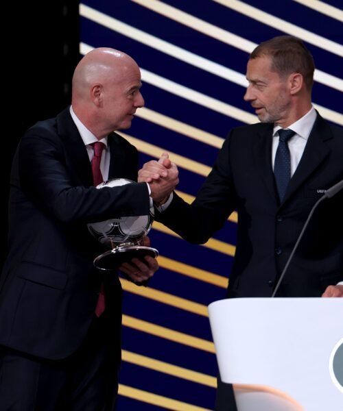 Sudamérica blinda su apoyo a Infantino y le pide 18 partidos para el Mundial 2030
