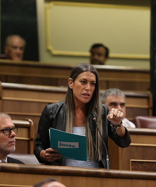 Junts presiona a Sánchez y vuelve a presentar la proposición de ley para ceder inmigración a Cataluña