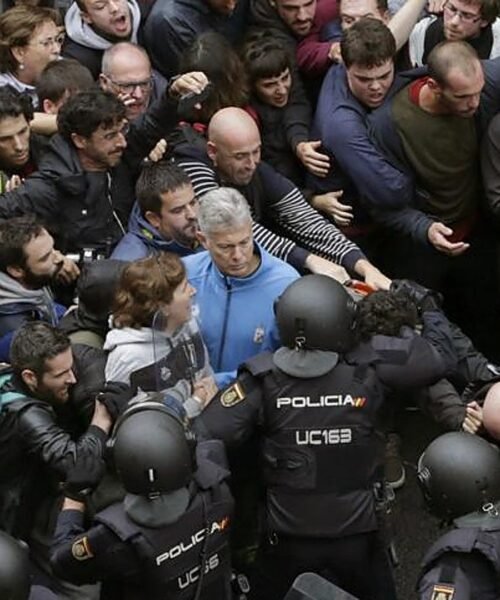 Una ley redactada para sentar en el banquillo a cuatro policías