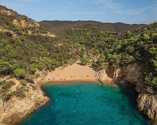Esta es la cala más bonita de la Costa Brava y una de las favoritas de los catalanes: ideal para visitar en septiembre y evitar masificaciones