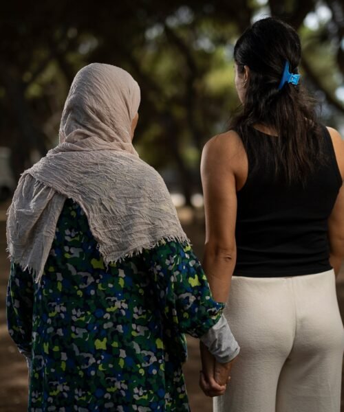 La reforma de Extranjería que acabó con la soledad de una víctima de violencia machista: “Mamá, ven, te necesito”