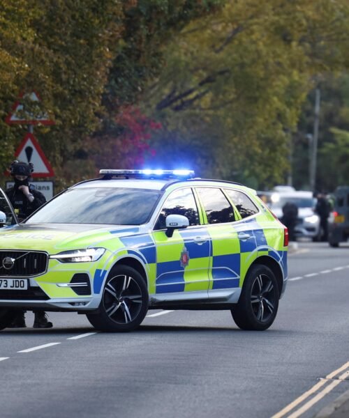 La policía británica detiene a varios sospechosos por manejar explosivos cerca de la base militar aérea de Fairford