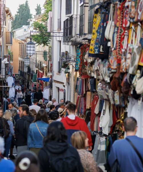 Viajar fuera de temporada alta: los precios, la masificación y el clima cambian el turismo