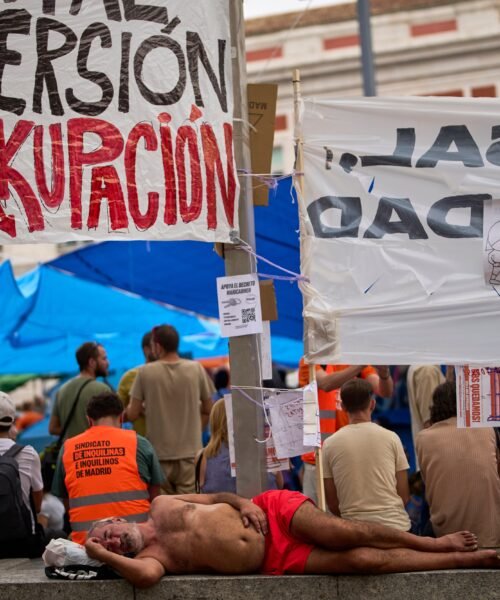 El Gobierno apura la negociación del decreto de vivienda con ayudas a la compra y blindaje del parque público