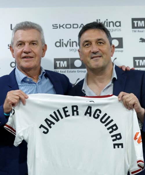 Javier Aguirre ya ilusiona al Valencia antes de jugar: “Con la historia de este club no puedes deambular por el campo”