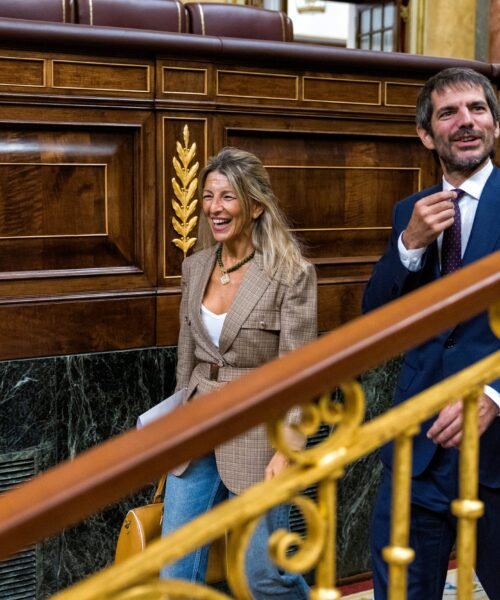 La regulación de la IA generativa en la cultura se le atraganta al Gobierno