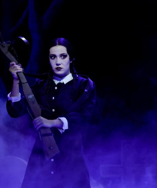La familia Addams, nueve décadas de amor macabro: “No existe una única manera de ser normal”