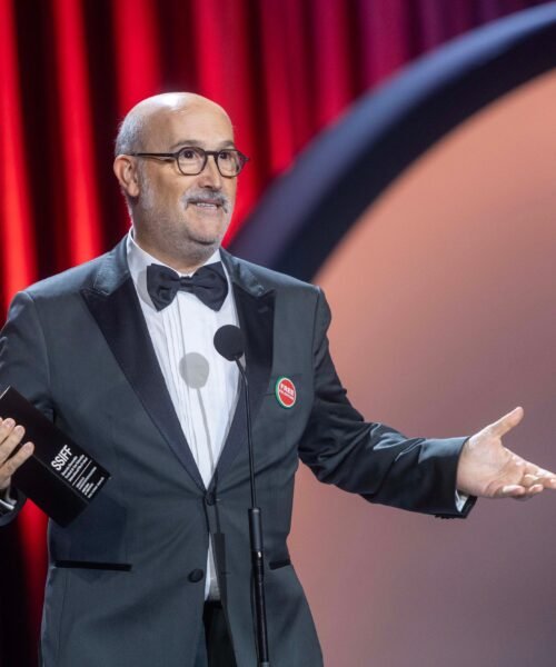 Javier Cámara, Concha de Plata a la mejor interpretación de reparto: “Vivo un momento muy bonito. A veces me da pudor decirlo por si se va a acabar”