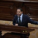 Un diputado de Comuns llama «nazi» a Garriga en el Parlament y Rull no le llama al orden