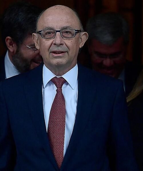 La Audiencia de Tarragona deja en manos del Supremo decidir si el caso Montoro se traslada a Madrid