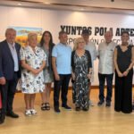 A pintura une a trece artistas e as localidades de Ribeira e Donostia na exposición “Xuntos pola arte”