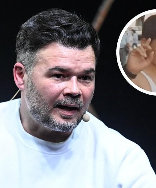 Gabriel Rufián, sobre su infancia: «Con ocho años me sabía antes los nombres de los ministros que lo que pasaba en LaLiga. Mis amigos se descojonaban de mí»
