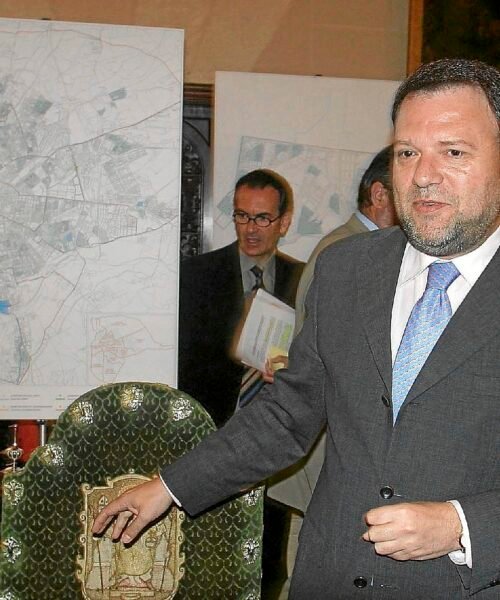 Muere Alfredo Sánchez Monteseirín, el alcalde que lideró la mayor transformación de Sevilla tras la Expo, a los 69 años