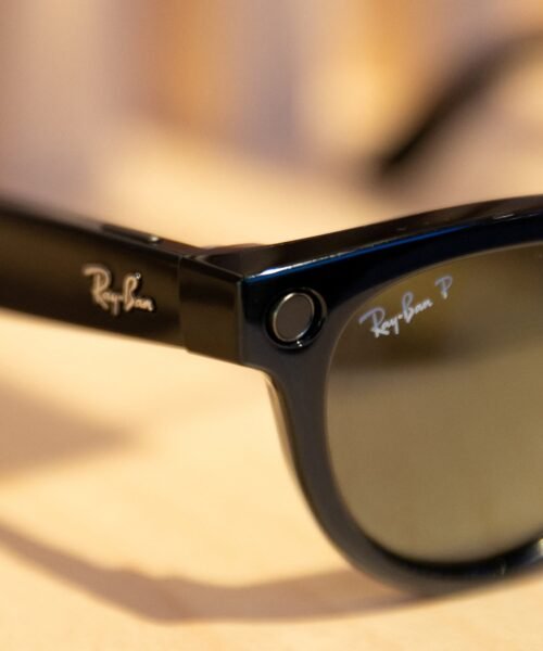El fabricante de Ray-Ban, ‘fashion victim’ de la IA